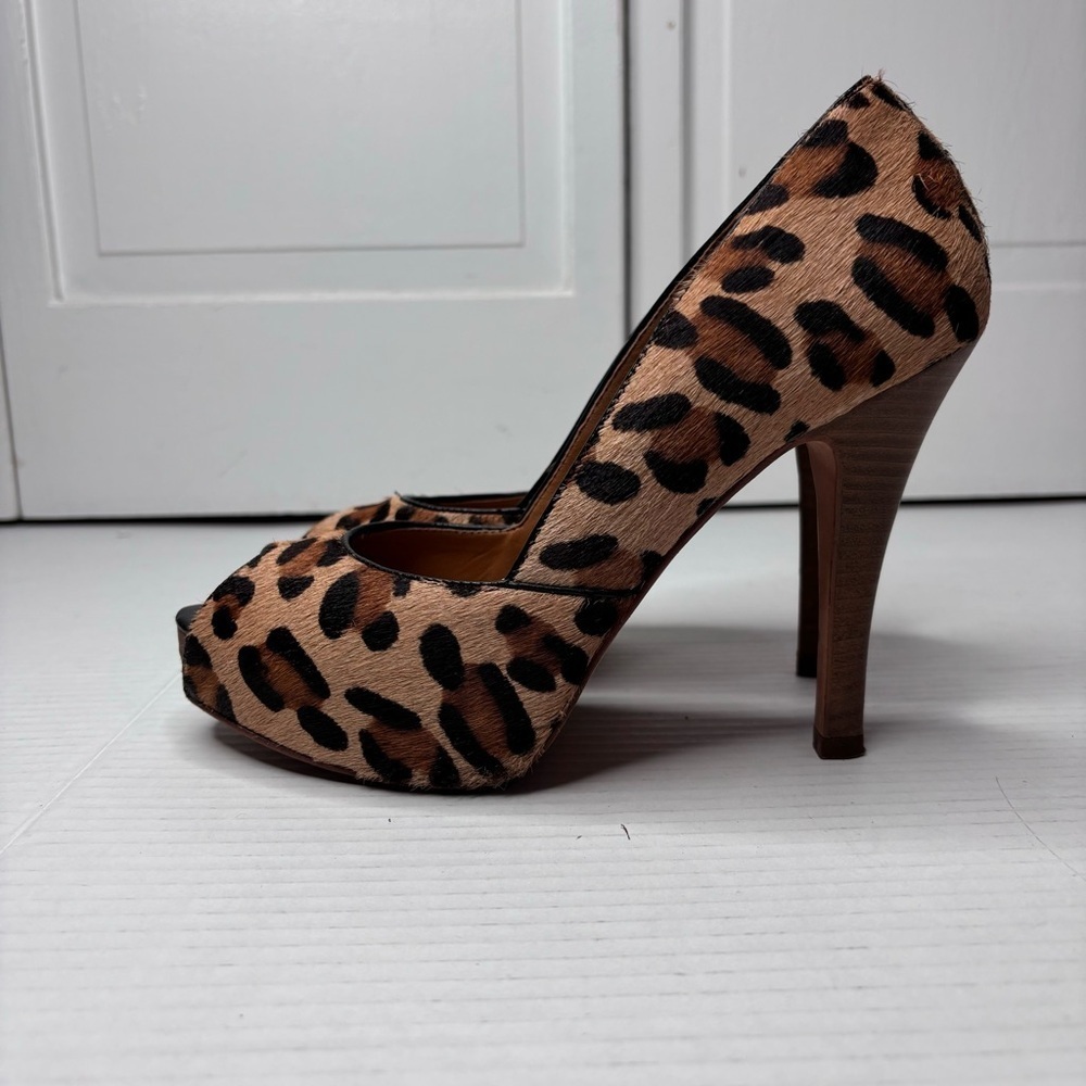 STEVEN by Steve Madden Leopard Print Calf HairPeep Toe Heels Size 8